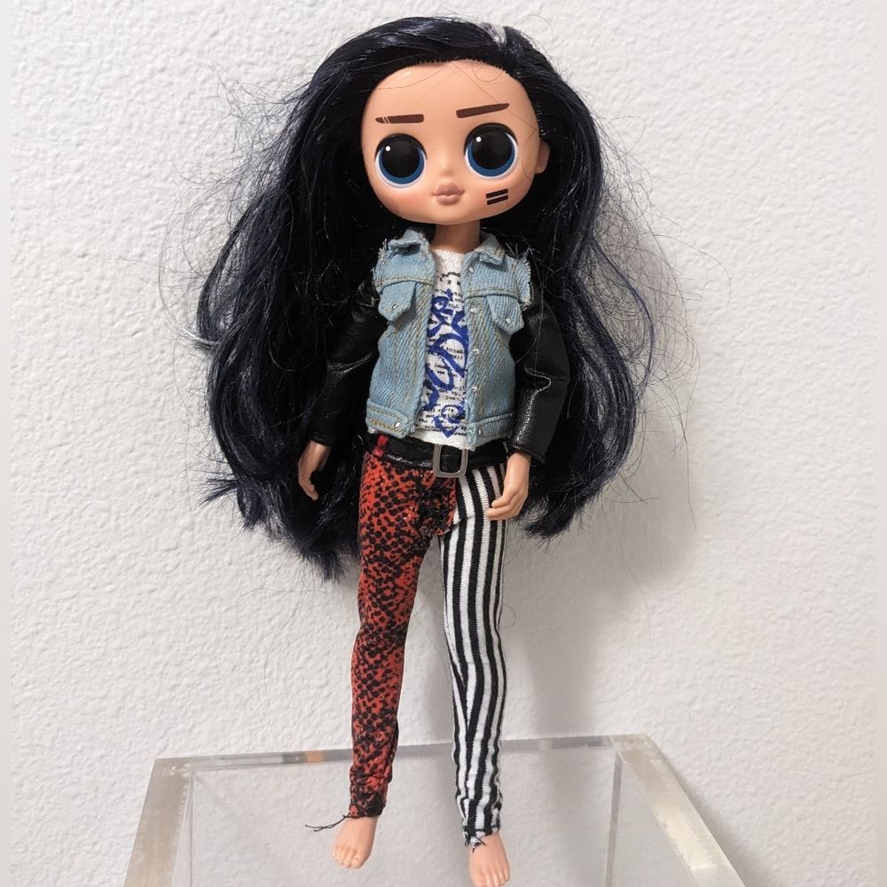 LOL Surprise OMG Doll Remix Rock Star Band Rocker Boi with Outfit